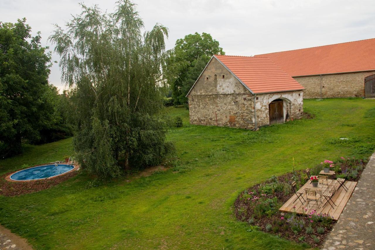 Orechovy Dvur Velke Nepodrice Exterior foto