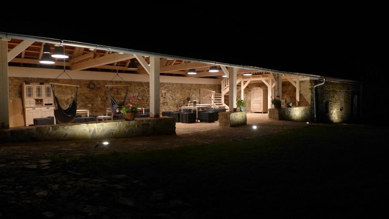 Orechovy Dvur Velke Nepodrice Exterior foto